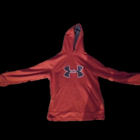 A hoodie - Picture 1 of 1